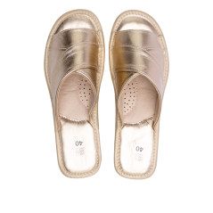 Kapcie góralskie damskie złote skórzane – eleganckie pantofle na obcasie