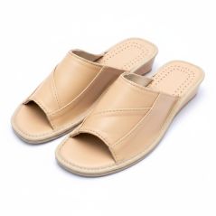 Luksusowe kapcie damskie beżowe skórzane – naturalna skóra Podhale komfort