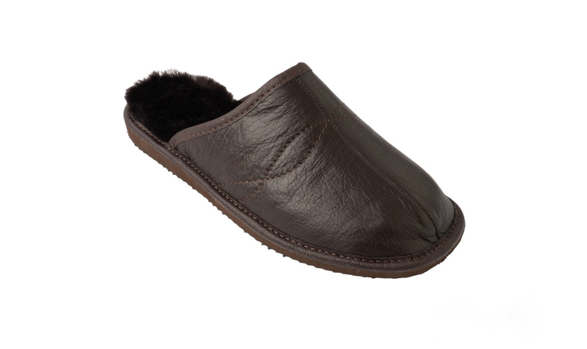 Jakie kapcie świetnie nadają się do noszenia po domu?